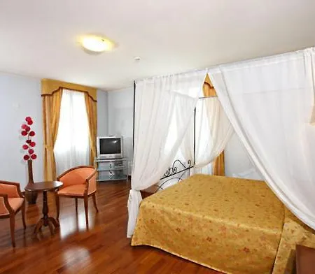 Hotel Gabarda
