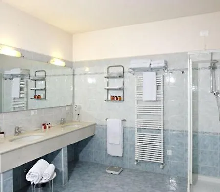 Hotel Gabarda Carpi