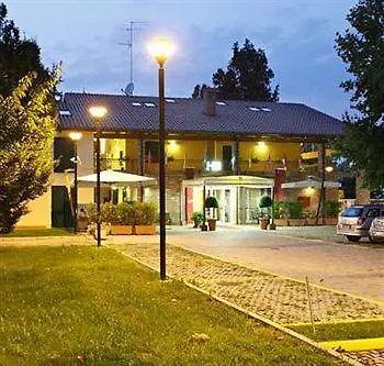 Hotel Gabarda Carpi