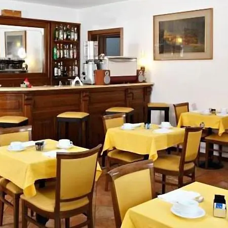 Gabarda Hotel