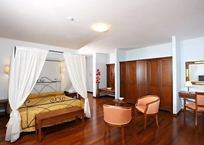 酒店 伽巴尔达酒店 4*